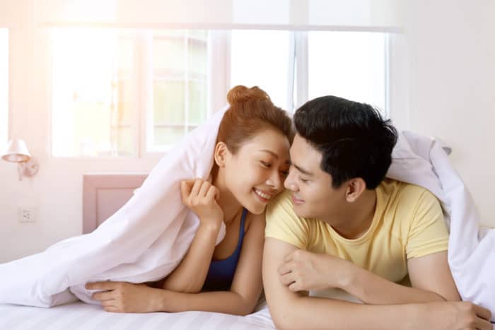 5 Posisi untuk Redakan Nyeri saat Berhubungan Seks : Okezone health