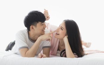 Gaya Intim Sehat untuk Malam Pertama