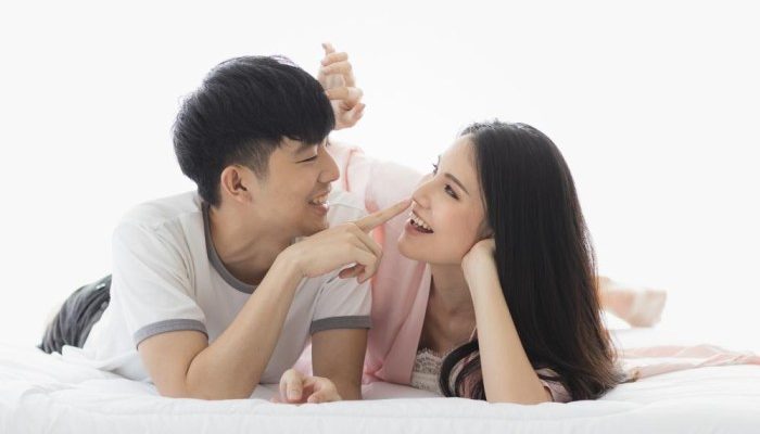 Gaya Intim Sehat untuk Malam Pertama yang Berkesan
