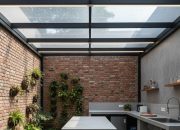 8 Model Dapur Belakang Rumah Terbaru 2025 untuk Inspirasi Desain Hunian Modern