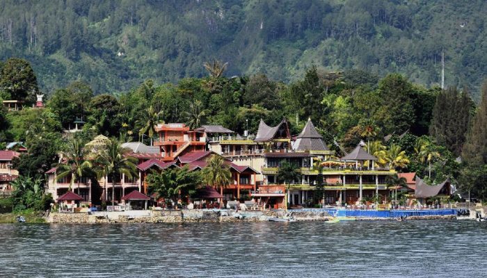 Dua Pria Tenggelam di Danau Toba Saat Memancing Ikan