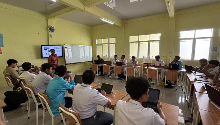 UI Ajak Siswa SMA Siap Hadapi Era Kecerdasan Buatan