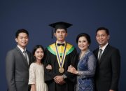 5 Contoh Prompt Gemini AI Viral untuk Foto Wisuda Bahasa Inggris dan Indonesia