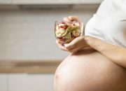 10 Mitos Kehamilan Umum Termasuk Ngidam Makanan Mempengaruhi Sifat Anak