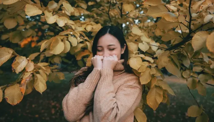 Naksir atau Stres? Makna Sikap Gugup Saat Bersama Seseorang