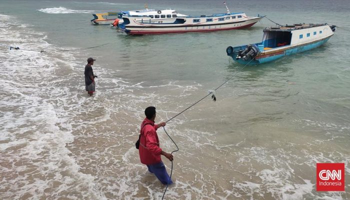 Kapal ambulans hilang di Selat Makassar ditemukan di Laut Madura