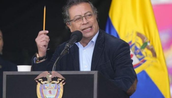 Trump Sebut Presiden Kolombia Gustavo Petro Sebagai Gembong Narkoba