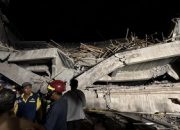 Korban Jiwa Ponpes Sidoarjo Ambruk Meningkat Jadi 5 Orang, 1 Ditemukan Bersujud