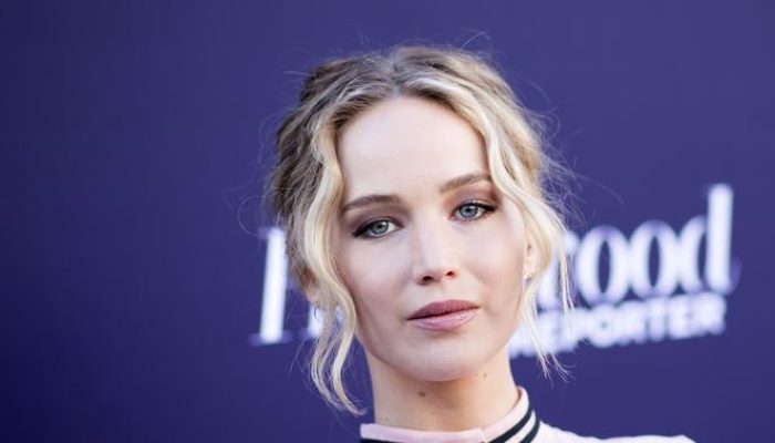 Jennifer Lawrence Mengalami Kecemasan Setelah Melahirkan Anak Kedua dan Ketakutan Ekstrem