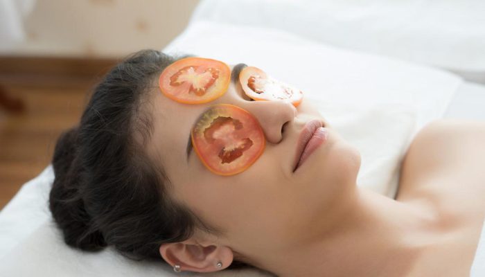 6 Manfaat Tak Terduga Tomat bagi Kulit yang Jarang Diketahui