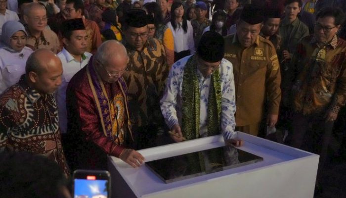 Menag Resmikan Sekolah Tinggi Agama Khonghucu Pertama di Indonesia