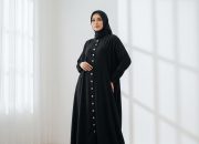 9 Gaya Gamis Hitam yang Tak Monoton Simpel dan Berkelas