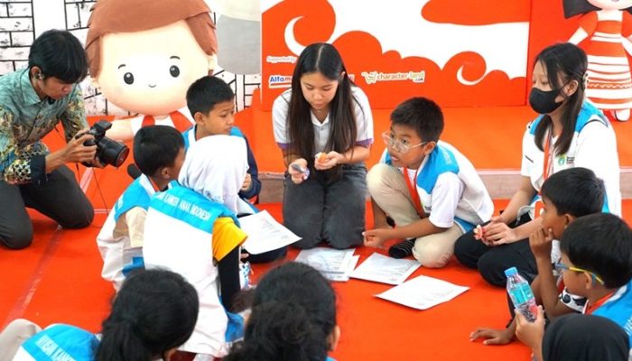 Kegiatan Edukatif untuk Anak Pejuang Kanker di Hari Ibu