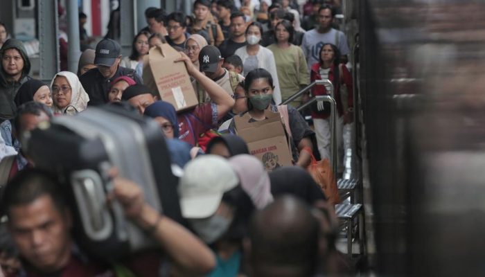 Polri Perkirakan 119 Juta Warga Rayakan Natal dan Tahun Baru