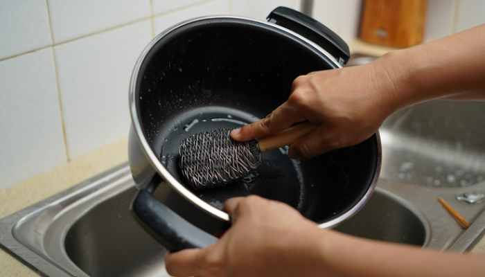 7 Kesalahan Umum Saat Membersihkan Rice Cooker yang Mempercepat Kerusakan