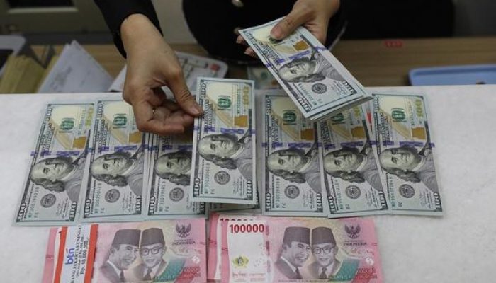 Rupiah Menyentuh Rp17.000 per Dolar AS, Ini Tanggapan Gubernur Bank Indonesia