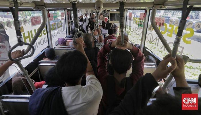 Kronologi Dua Pria Melakukan Masturbasi di TransJakarta Menurut Polisi