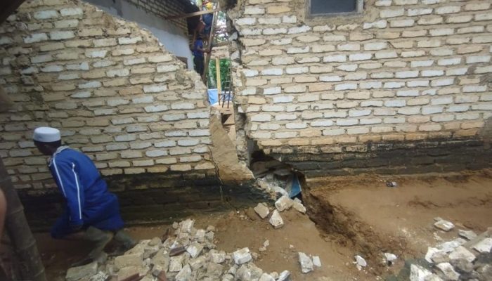 Tanah Bergerak di Pamekasan Meluas, Banyak Rumah Warga Rusak dan Terbelah