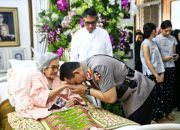 Kapolri Berduka Eyang Meri Hoegeng Meninggal Dunia Sebagai Inspirasi Nyata